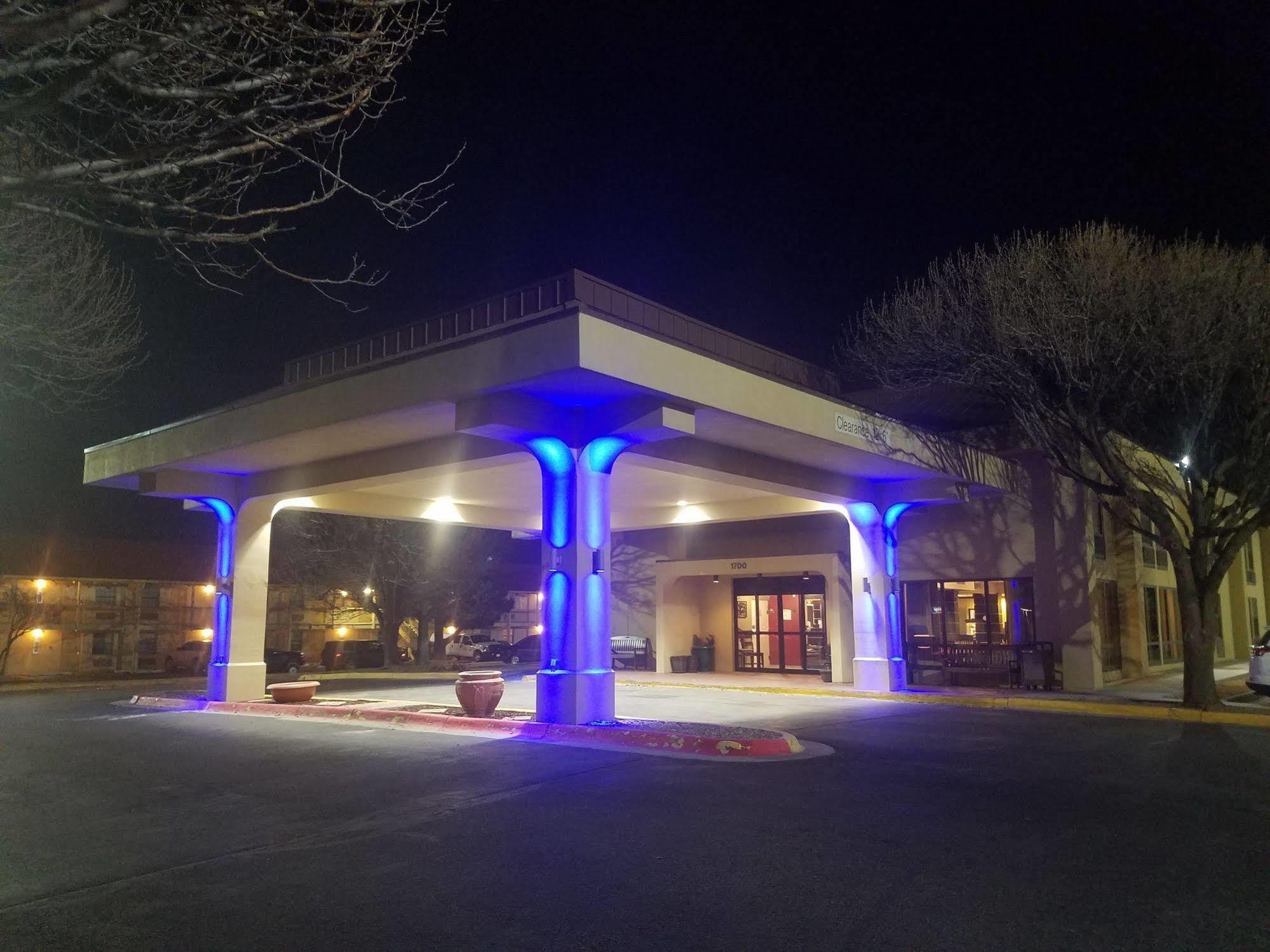 Baymont By Wyndham Amarillo East Hotel Exterior photo